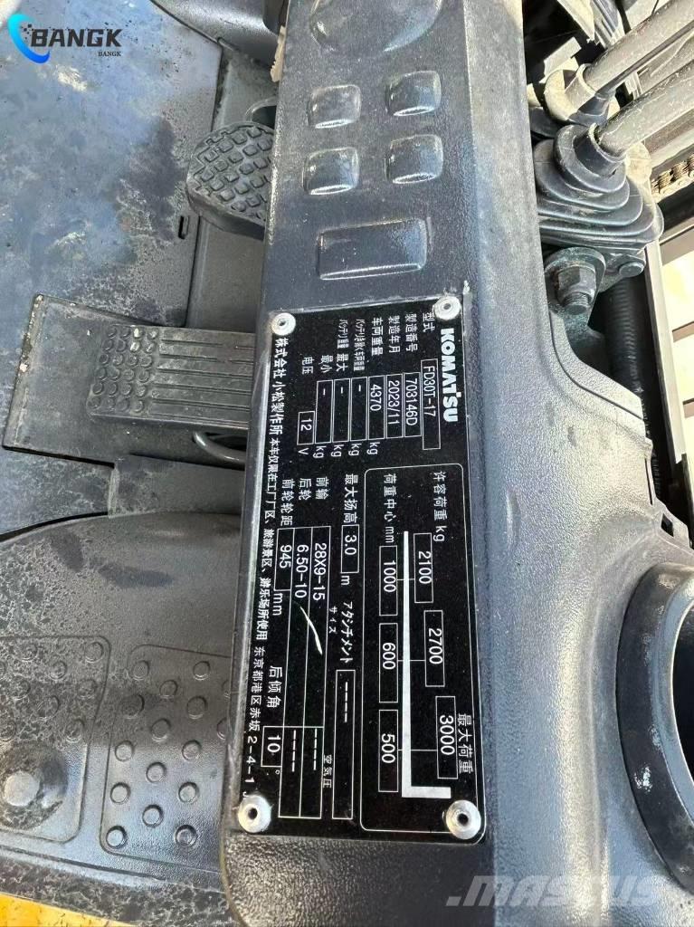 Komatsu FD 30 T-17 Dieseltrukit