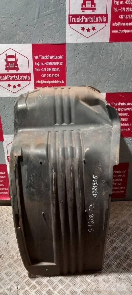 Scania 94 D.  1381955 Ohjaamot ja sisustat