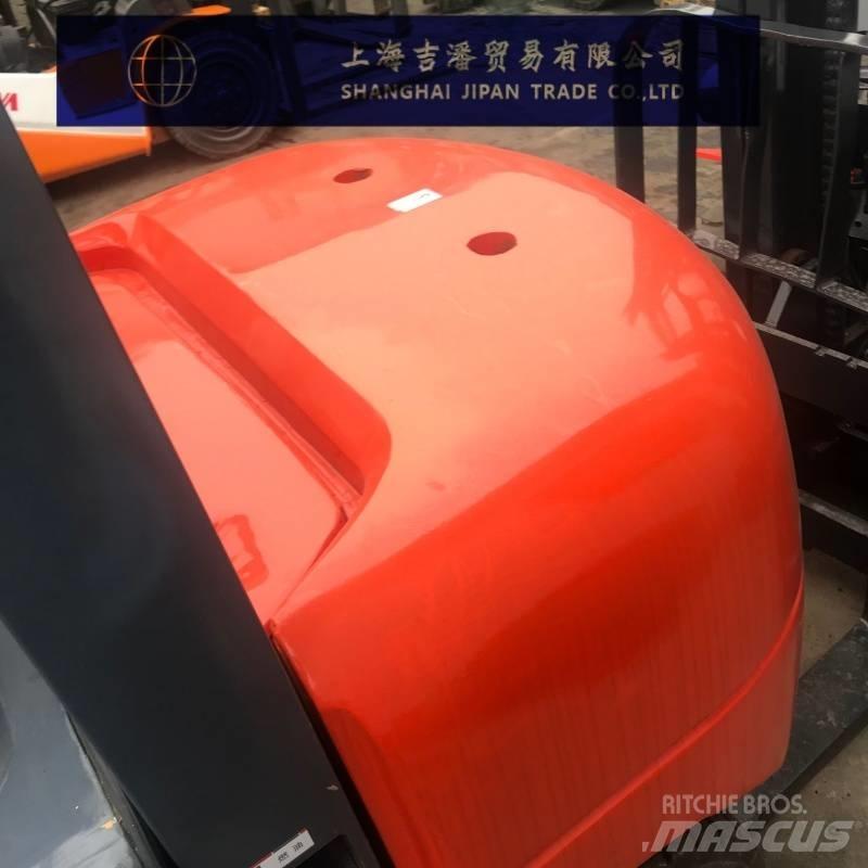 Heli H2000 35 Dieseltrukit
