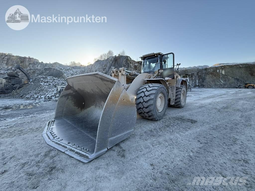 CAT 982 M Pyöräkuormaajat