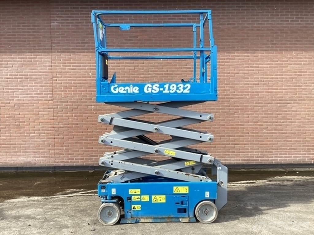 Genie GS1932 Saksilavat