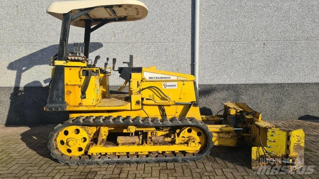 Mitsubishi BD2H Telakuormaajat