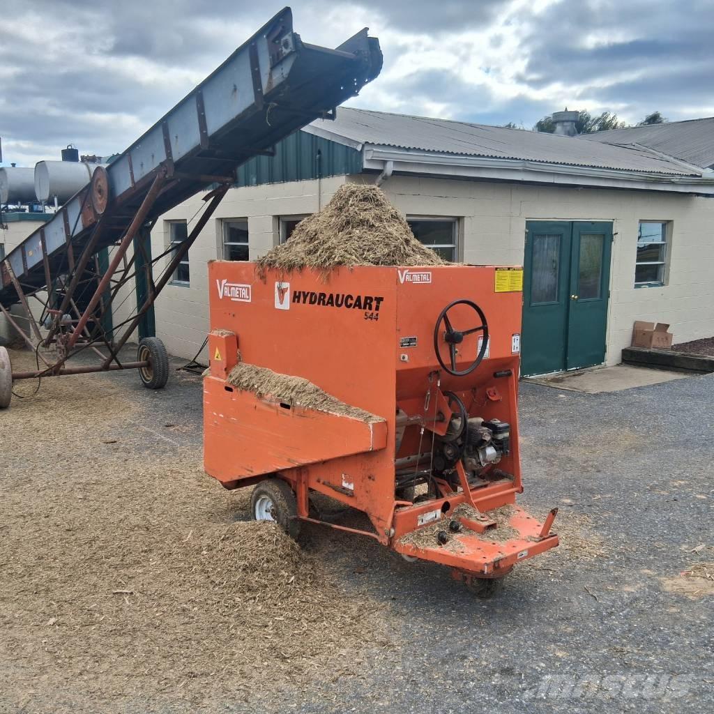 Valmetal 544 Muut karjatalouskoneet ja lisävarusteet