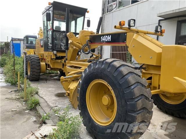 CAT 140 H Tiehöylät