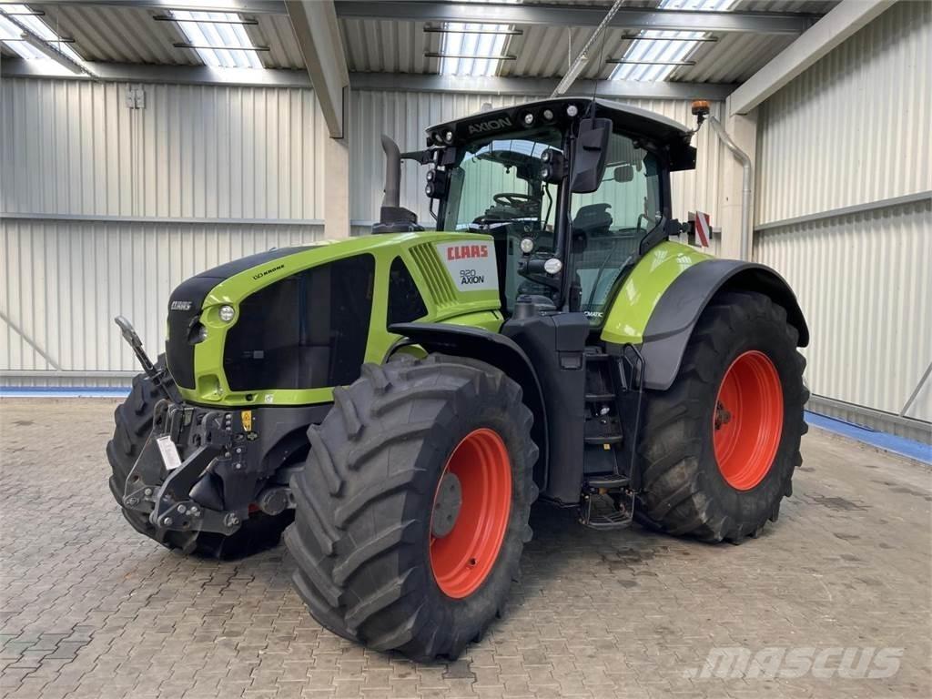 CLAAS Axion 920 Traktorit