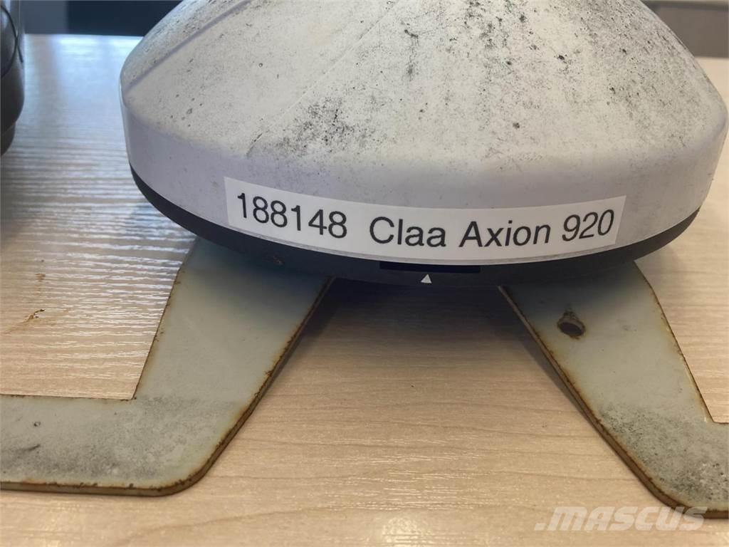 CLAAS Axion 920 Traktorit
