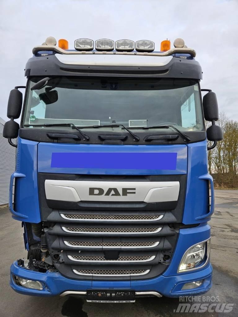 DAF XF 530 Unfall Vetopöytäautot