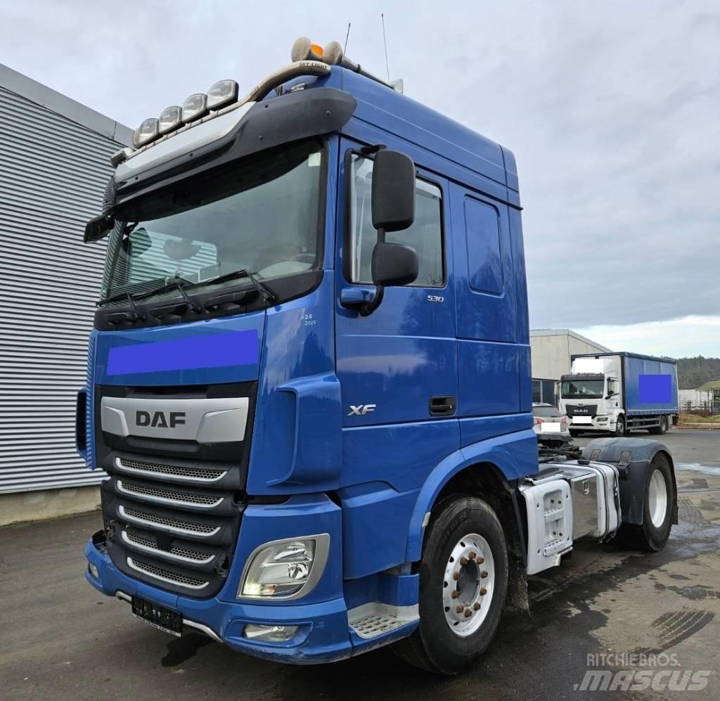 DAF XF 530 Unfall Vetopöytäautot