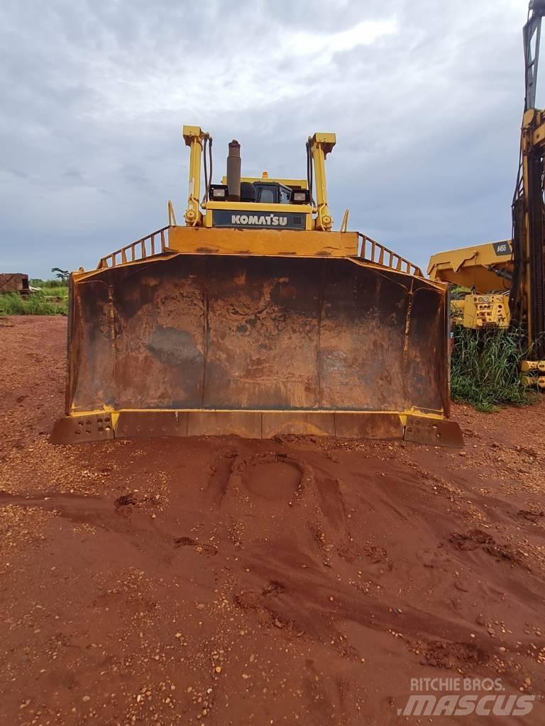 Komatsu D 375 A Telaketjupuskutraktorit