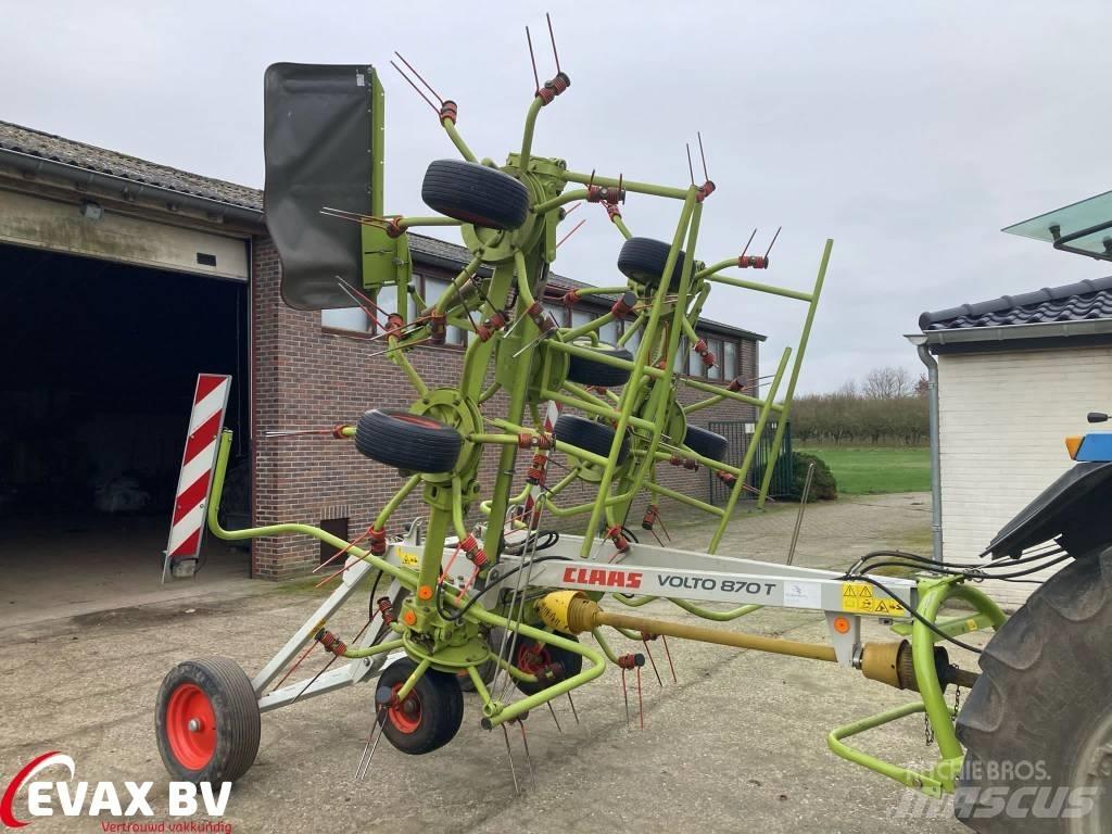 CLAAS Volto 870 T Pöyhimet ja haravat