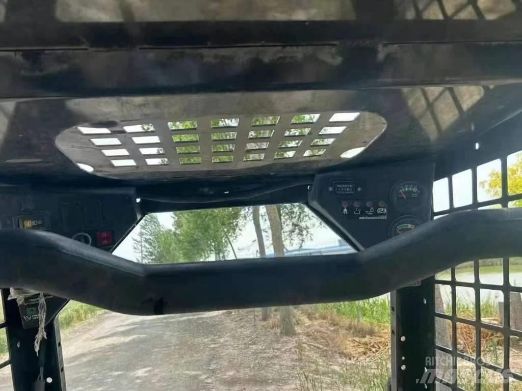 Bobcat S 70 Liukuohjatut kuormaajat