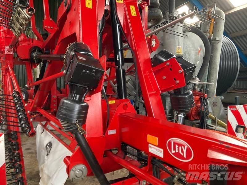 Lely Hibiskus 1015 Swather-niittokoneet