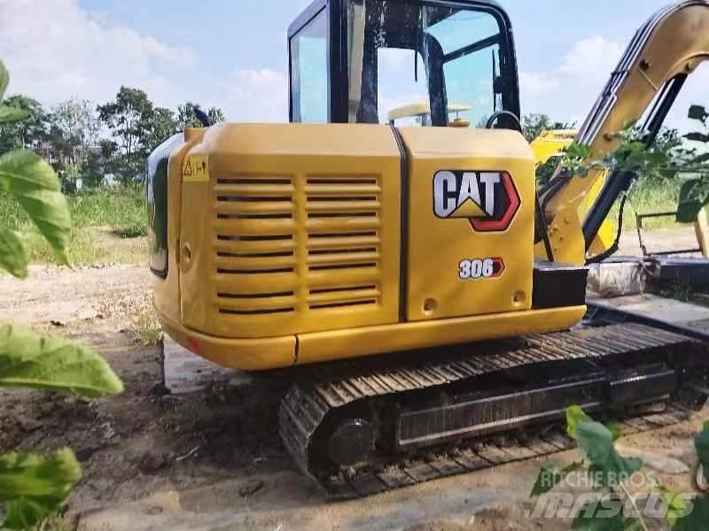 CAT 306 Minikaivukoneet < 7t