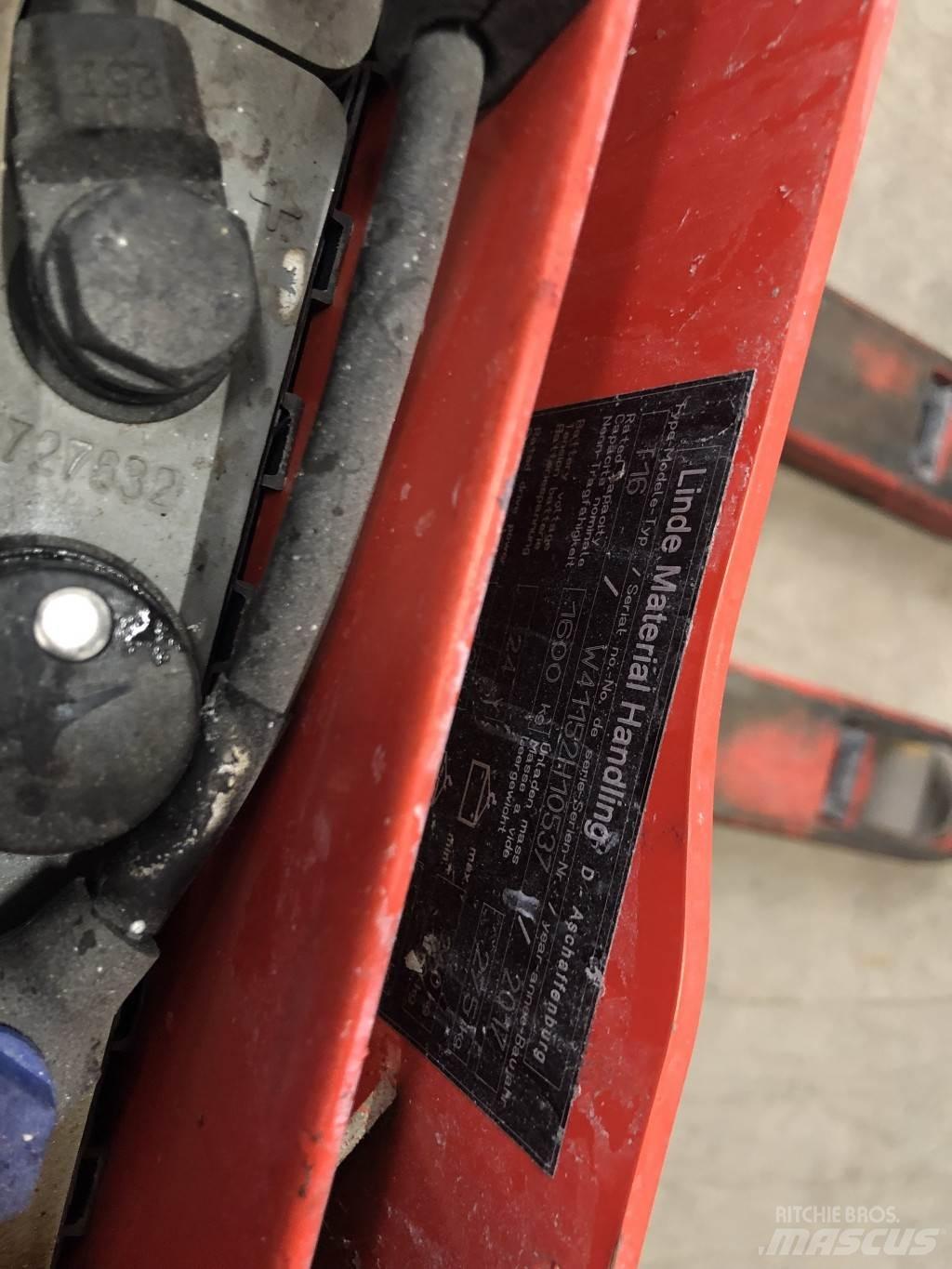 Linde T16 Lavansiirtotrukit