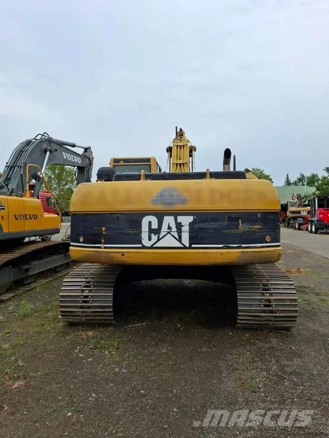 CAT 322 C Telakaivukoneet
