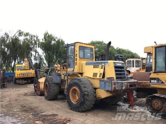 Komatsu WA360 Kaivurikuormaajat
