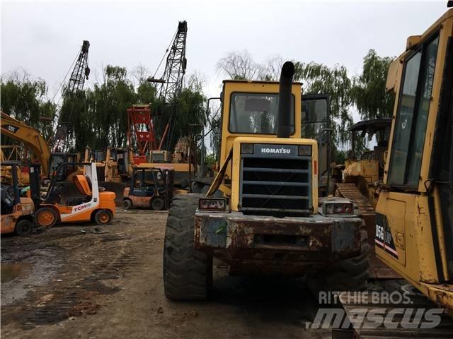 Komatsu WA360 Kaivurikuormaajat