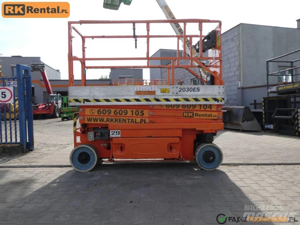 JLG 2030 ES Saksilavat