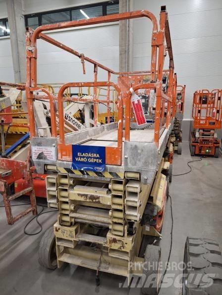 JLG 3246 ES Saksilavat