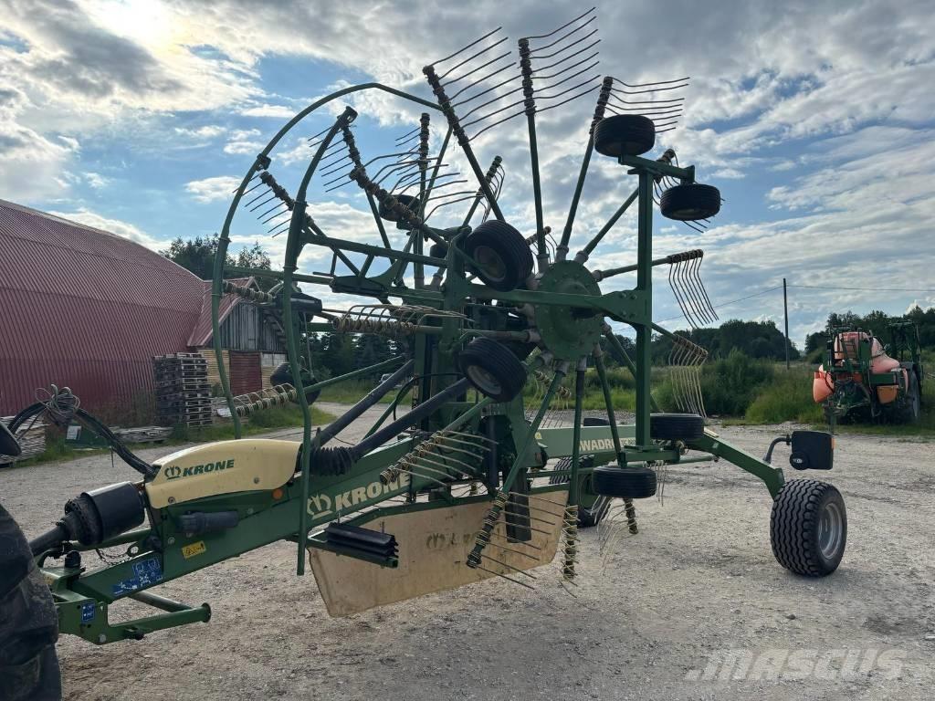 Krone Swadro TC 880 Pöyhimet ja haravat