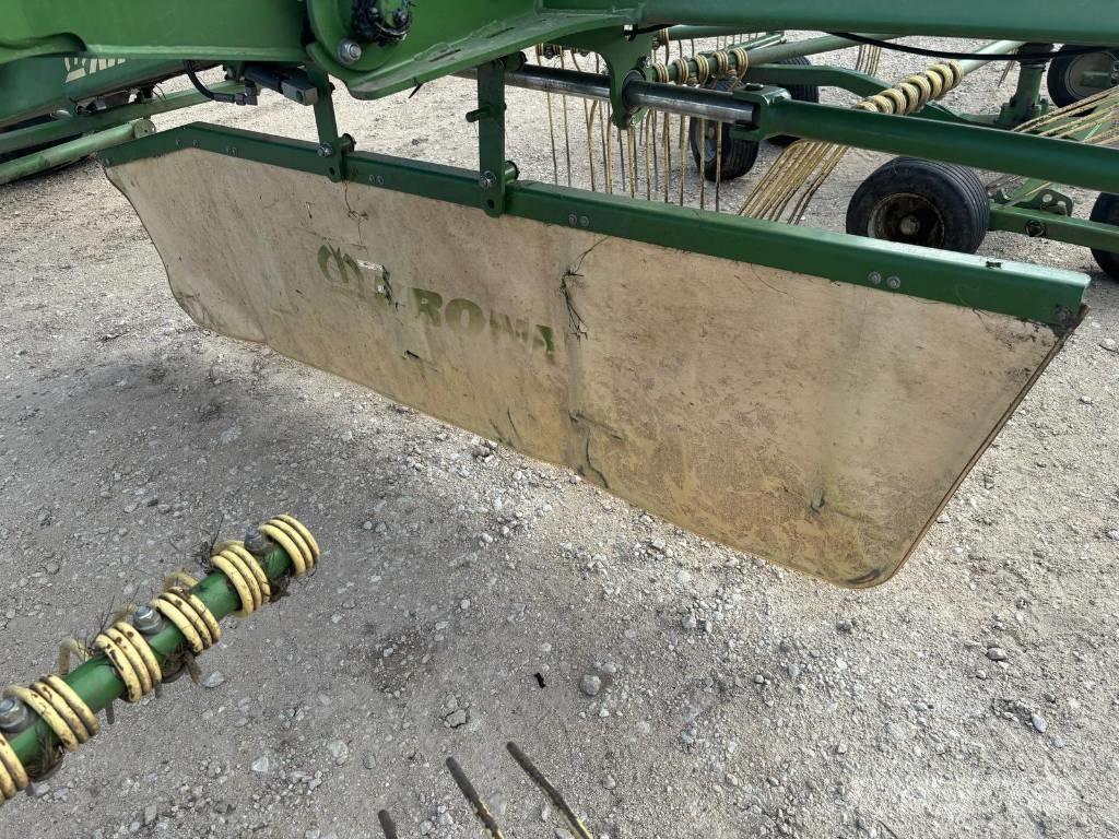 Krone Swadro TC 880 Pöyhimet ja haravat
