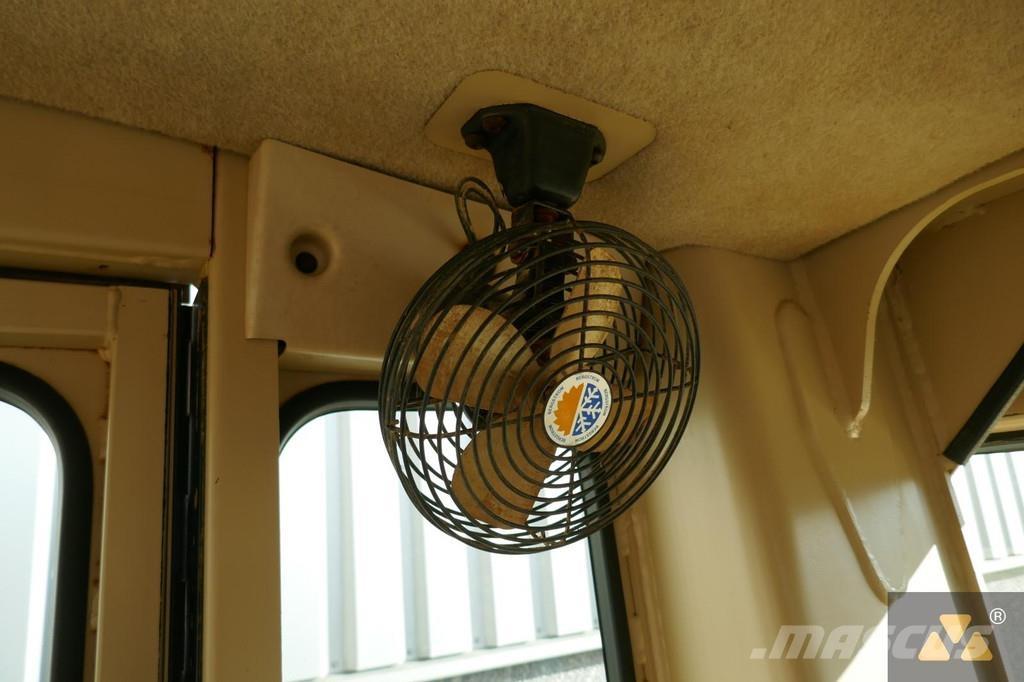 CAT 135H Tiehöylät