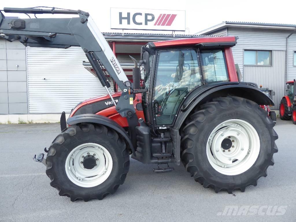 Valtra N141 Advance Traktorit