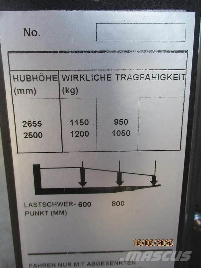 BT SWE 120 Käyden ajettavat pinoamistrukit