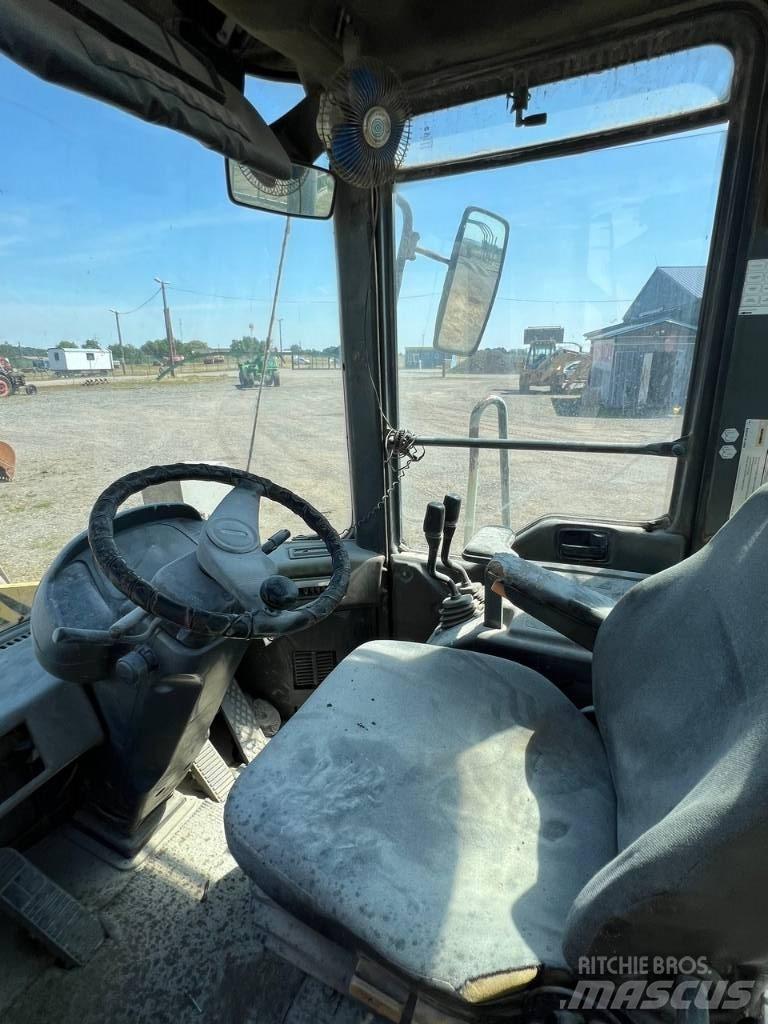 Komatsu WA 320 Pyöräkuormaajat