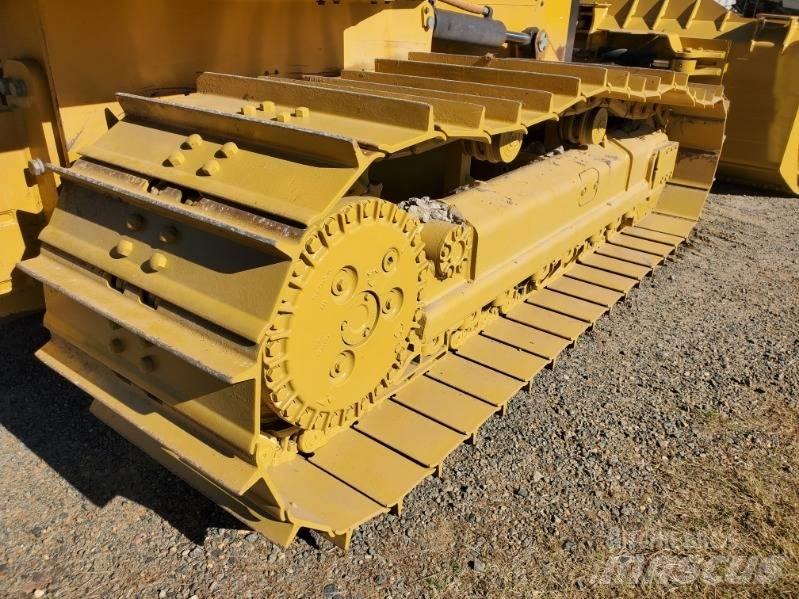 CAT D 6 K 2 LGP Telaketjupuskutraktorit