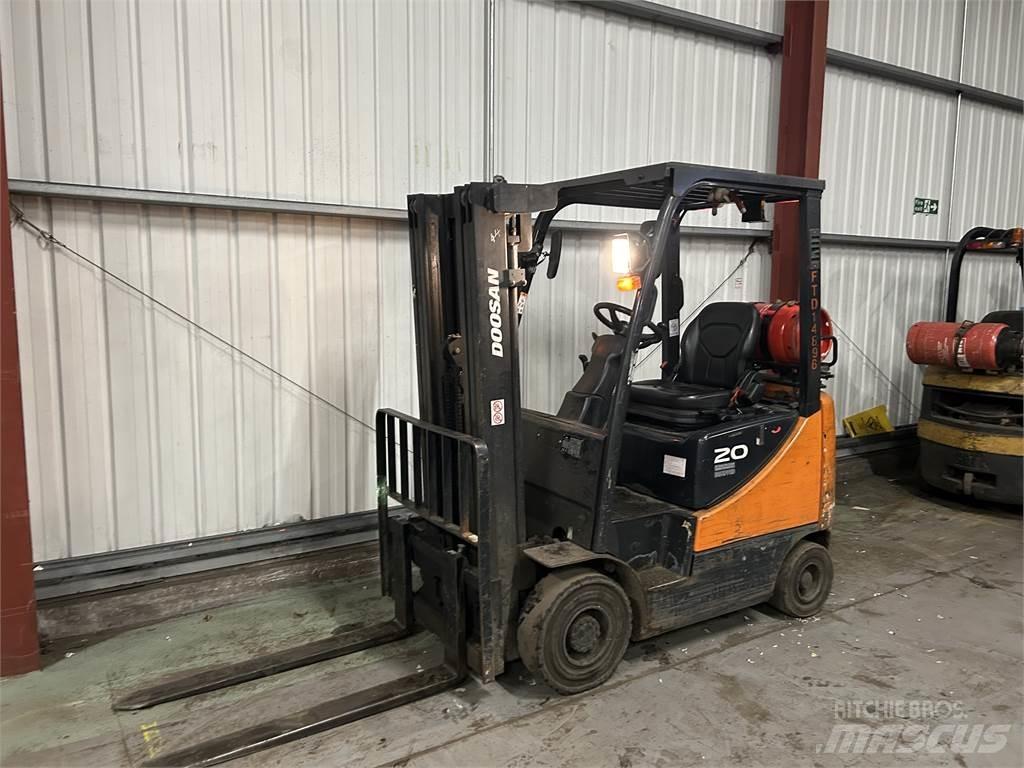 Doosan G20SC-5 Nestekaasutrukit