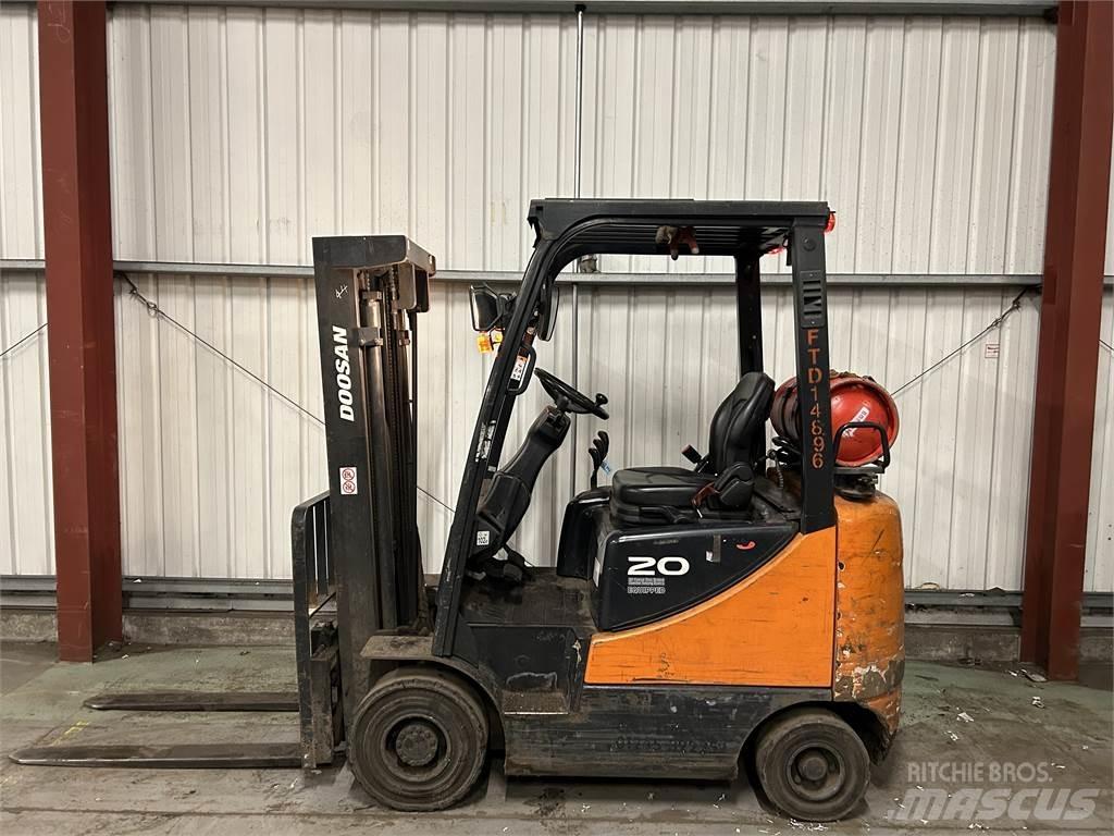Doosan G20SC-5 Nestekaasutrukit