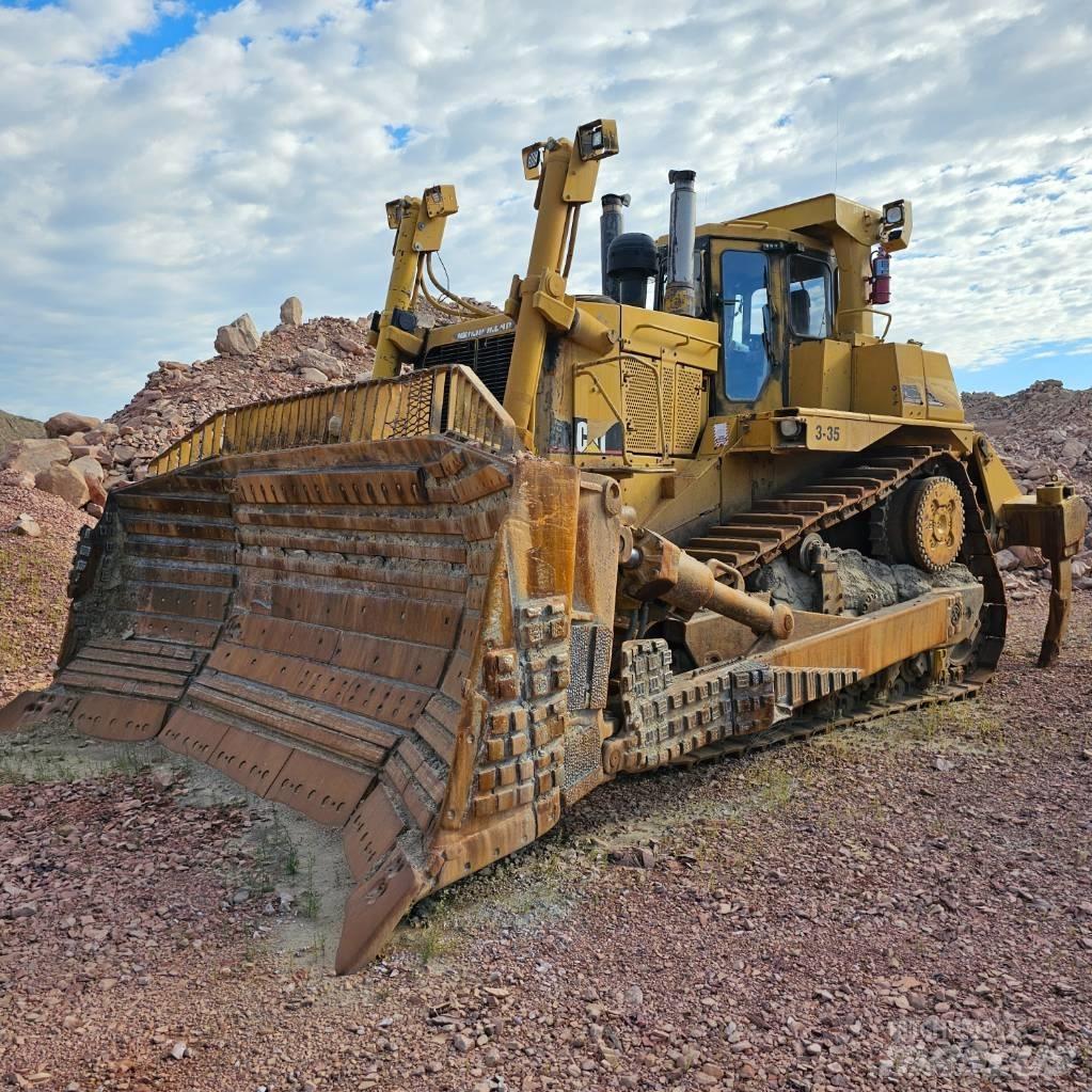 CAT D10R Telaketjupuskutraktorit