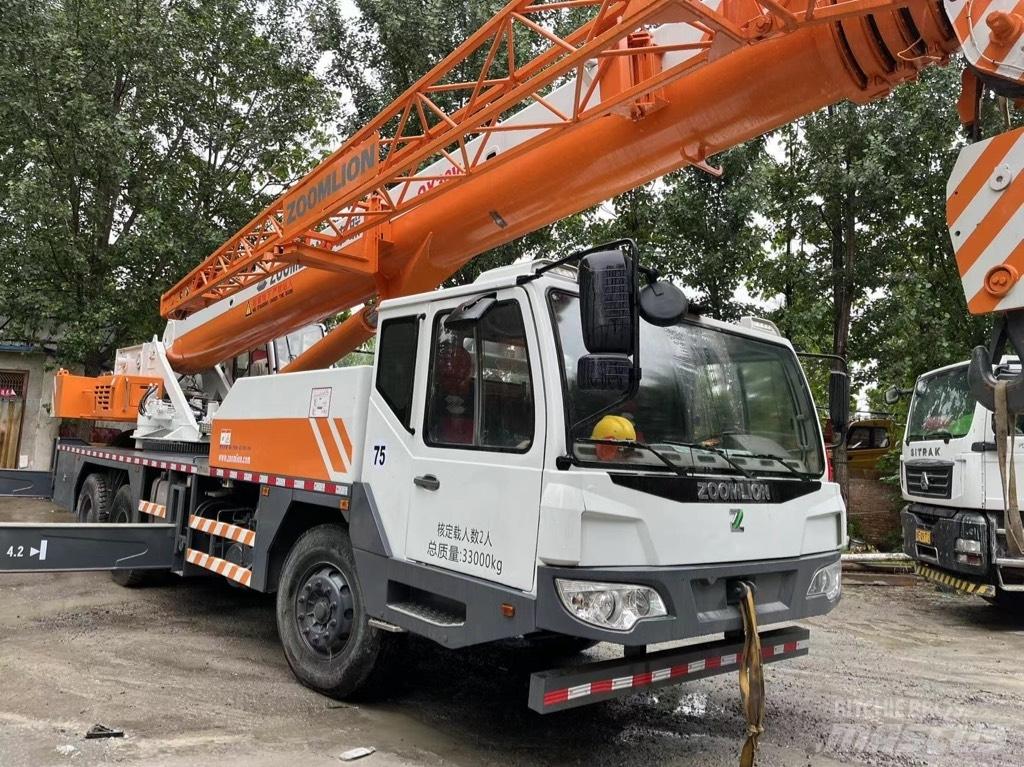 Zoomlion QY30V Mobiilinosturit