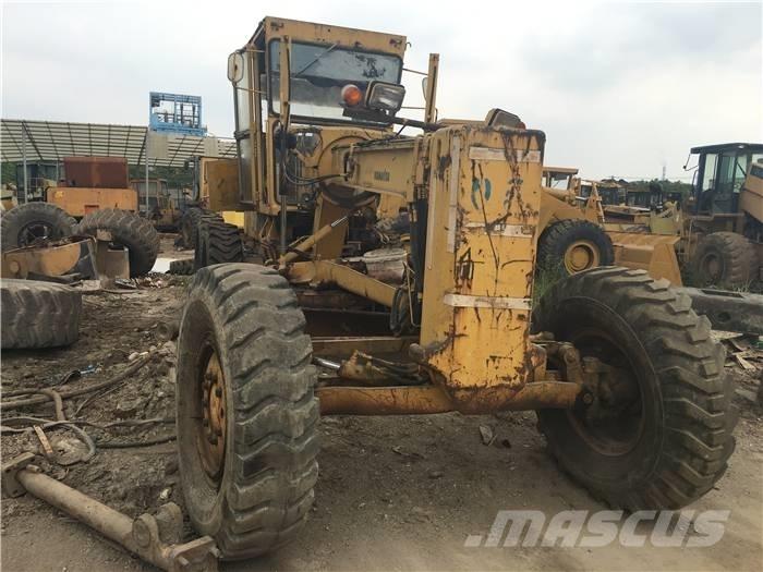 Komatsu GD 511 Tiehöylät