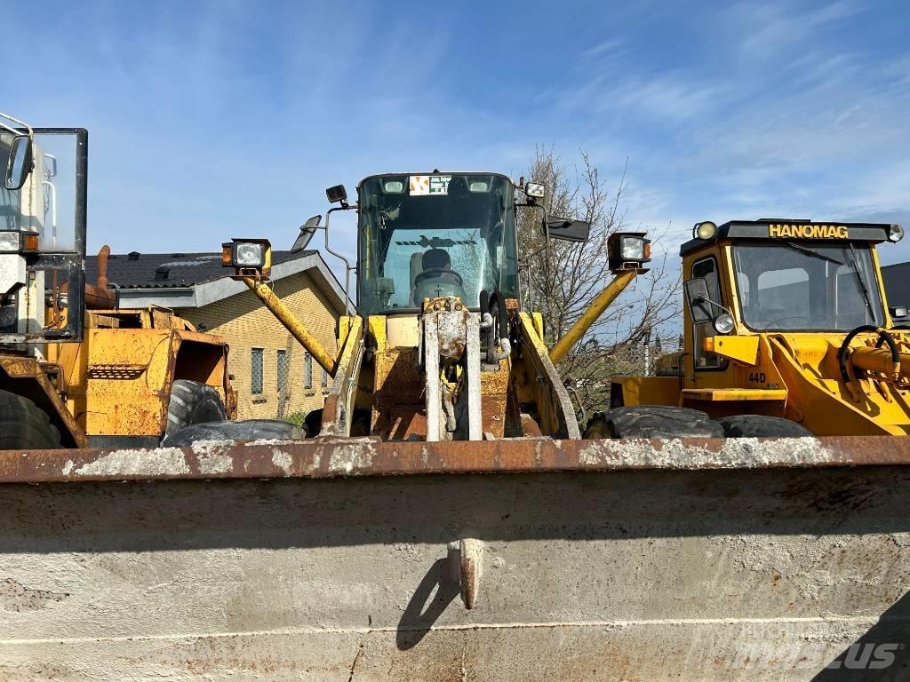 Komatsu WA 420 Pyöräkuormaajat