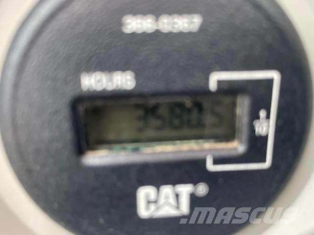 CAT 318FL Telakaivukoneet