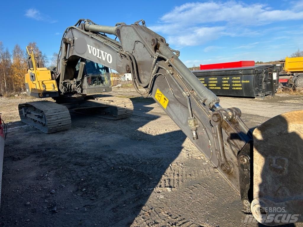 Volvo EC 220 DL Telakaivukoneet