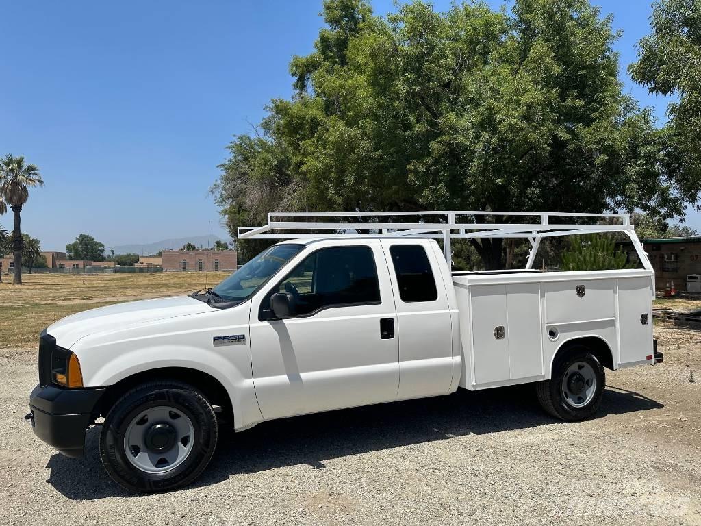 Ford F 250 Lava-autot