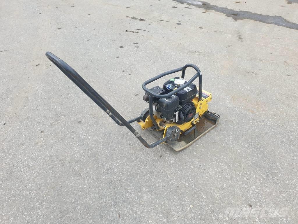 Bomag BVP 18/45 Tärylevyt