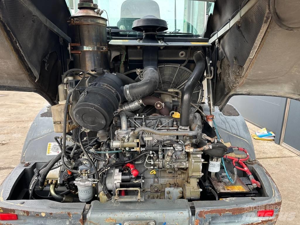 Liebherr L 506 Pyöräkuormaajat