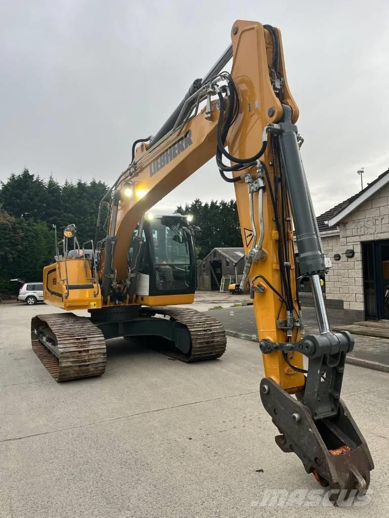 Liebherr R 922 Telakaivukoneet