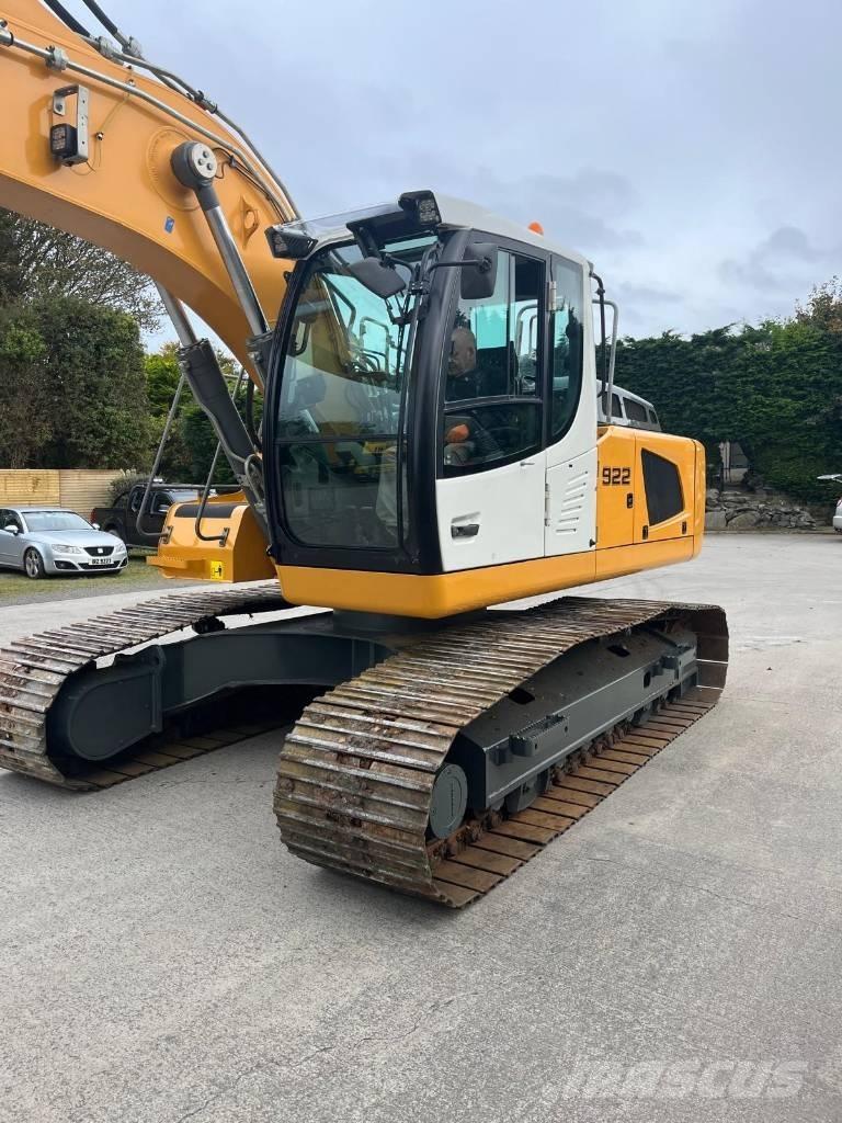 Liebherr R 922 Telakaivukoneet