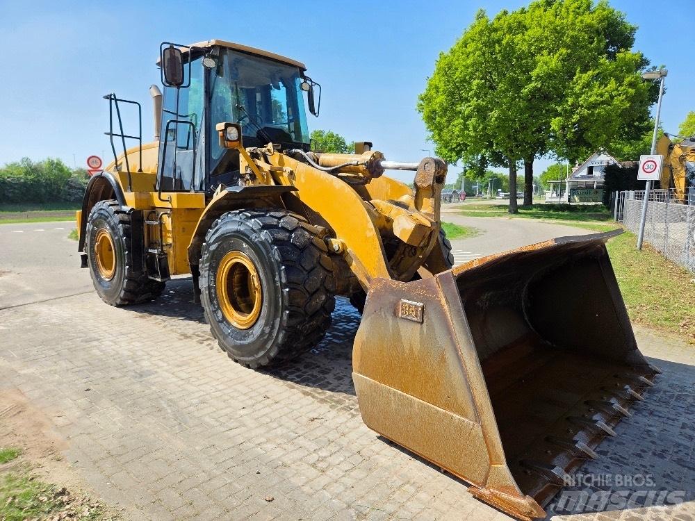 CAT 962H Pyöräkuormaajat