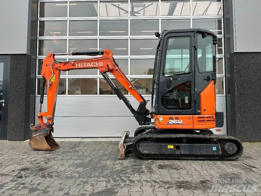 Hitachi ZX26U-6 CR Minikaivukoneet < 7t