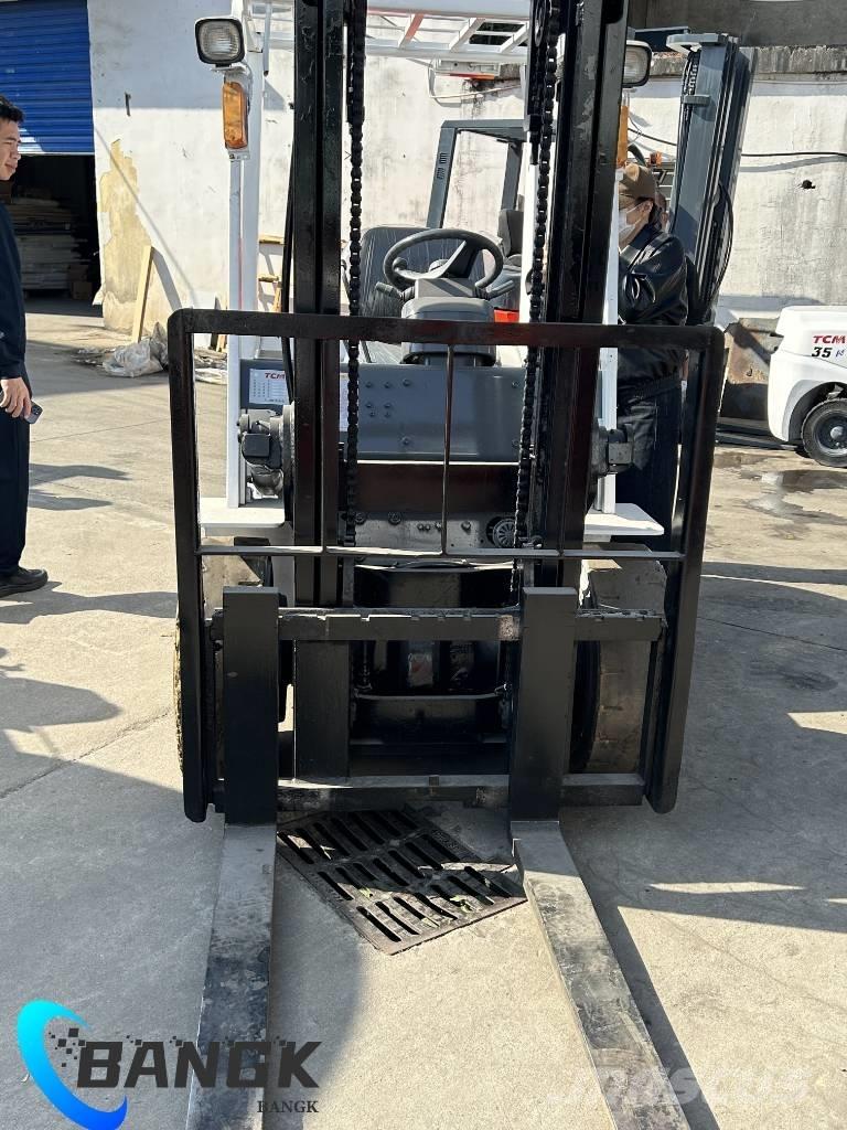 TCM FD30T3C Dieseltrukit