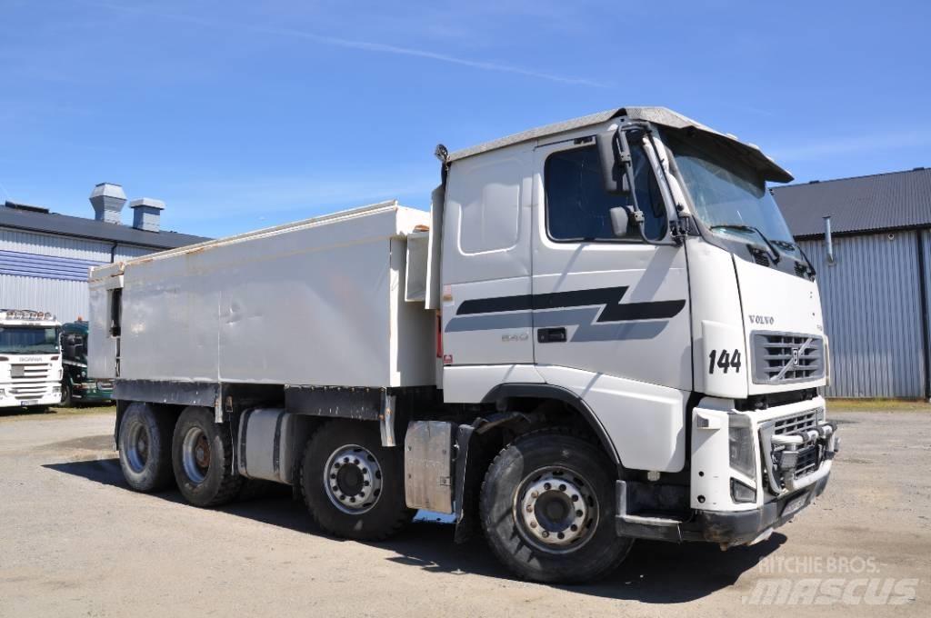 Volvo FH16 550 8X4 Sora- ja kippiautot