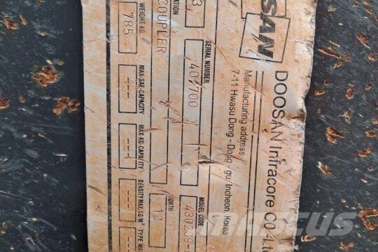 Develon Hitch Minikaivukoneet < 7t