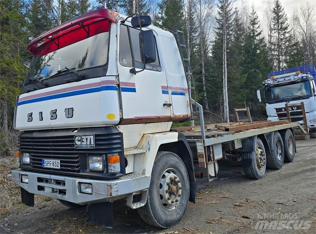 Sisu Sm 270 8X2 Metsäkoneritilät