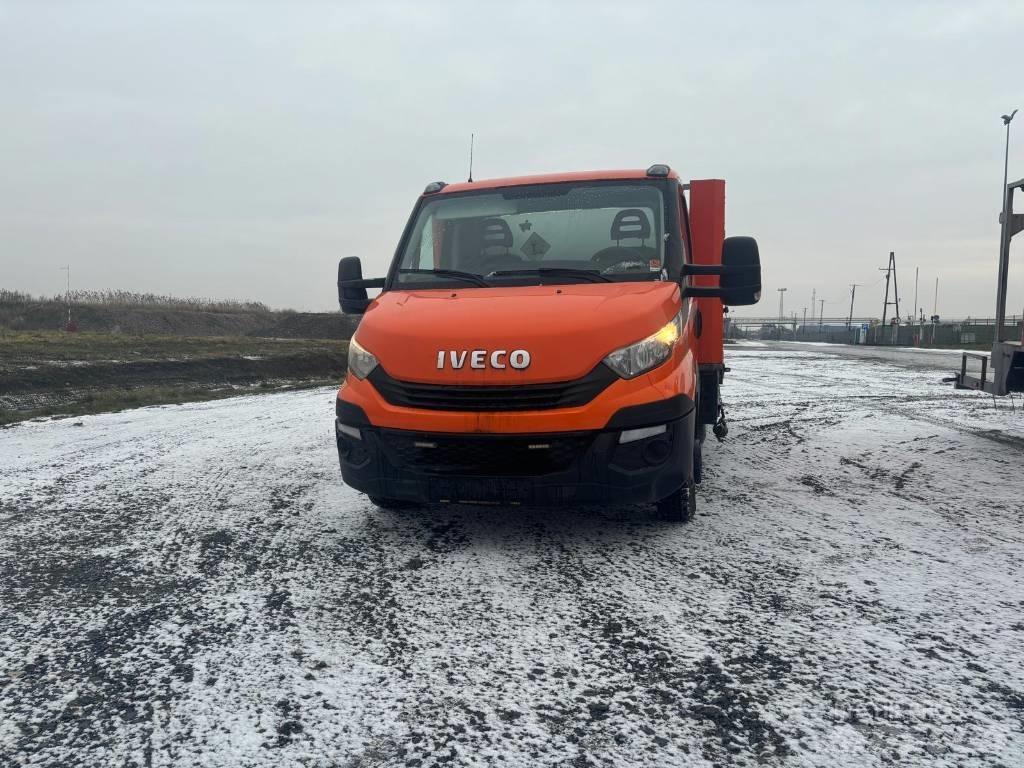 Iveco DAILY 35C14 Pakettiautot